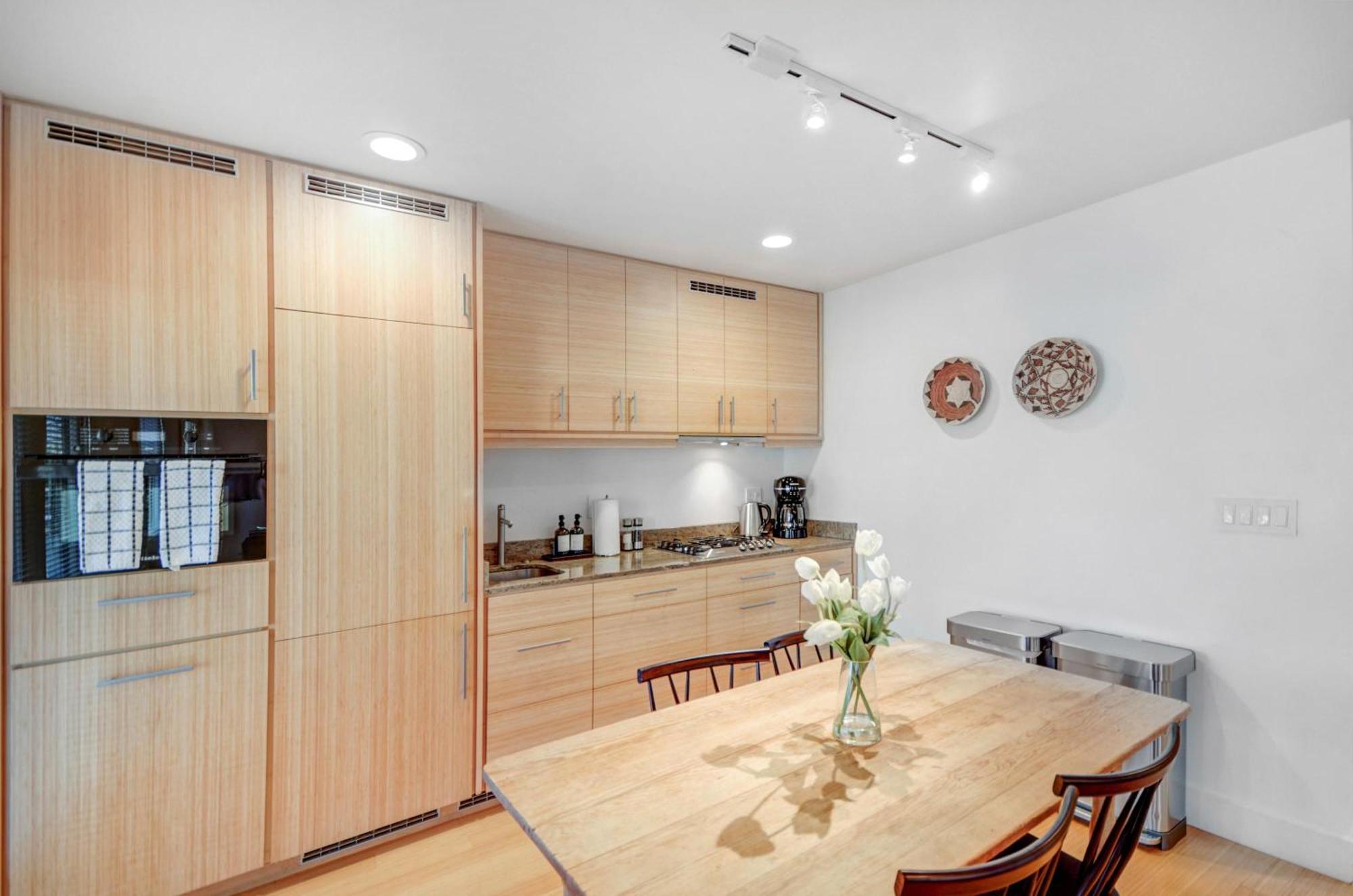 Auberge Sonoma North Suite - Includes Wine Tasting Passport Экстерьер фото