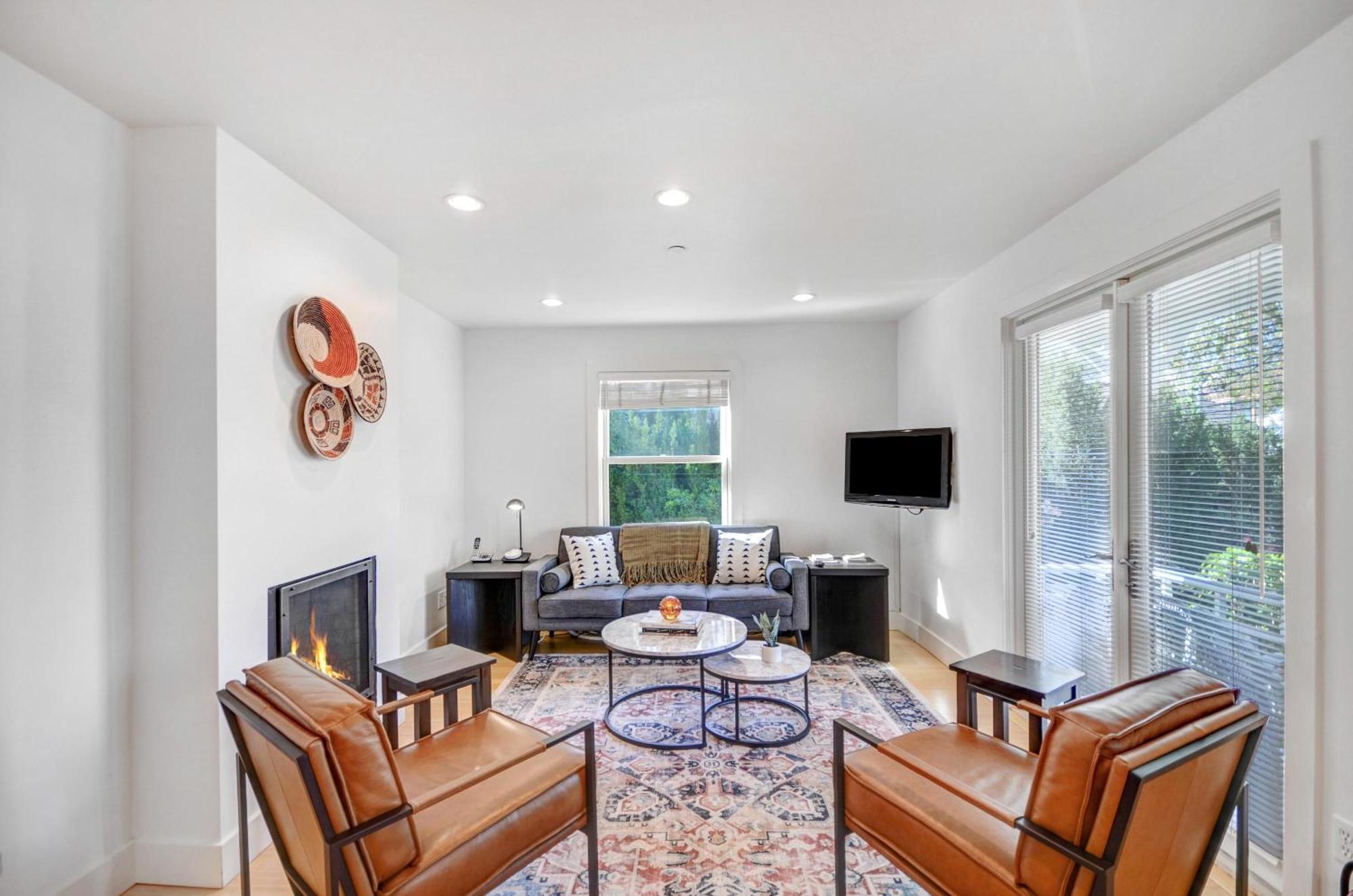 Auberge Sonoma North Suite - Includes Wine Tasting Passport Экстерьер фото